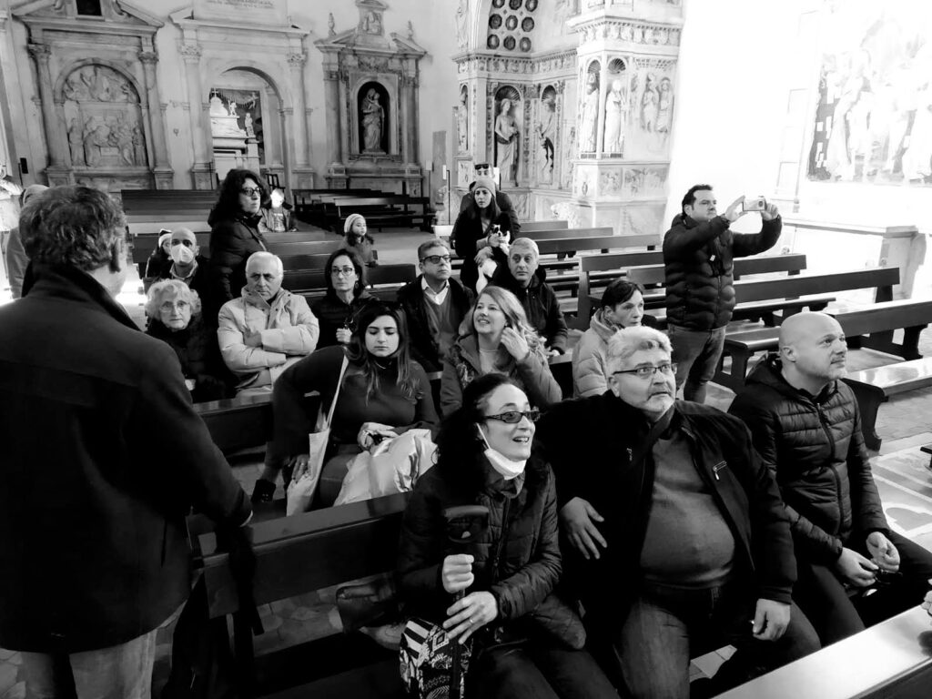 Il gruppo BeTime e il prof. Rippa: dalla chiesa di Santa Caterina a Formiello alla chiesa di San Giovanni a Carbonara